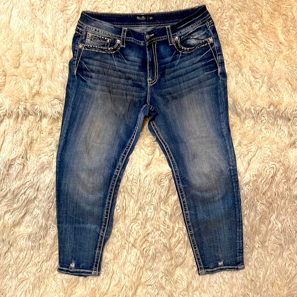 COPY - Miss Me Size 33 Curvy Ankle Skinny. Mid rise. Inseam 26”. Excellent cond…